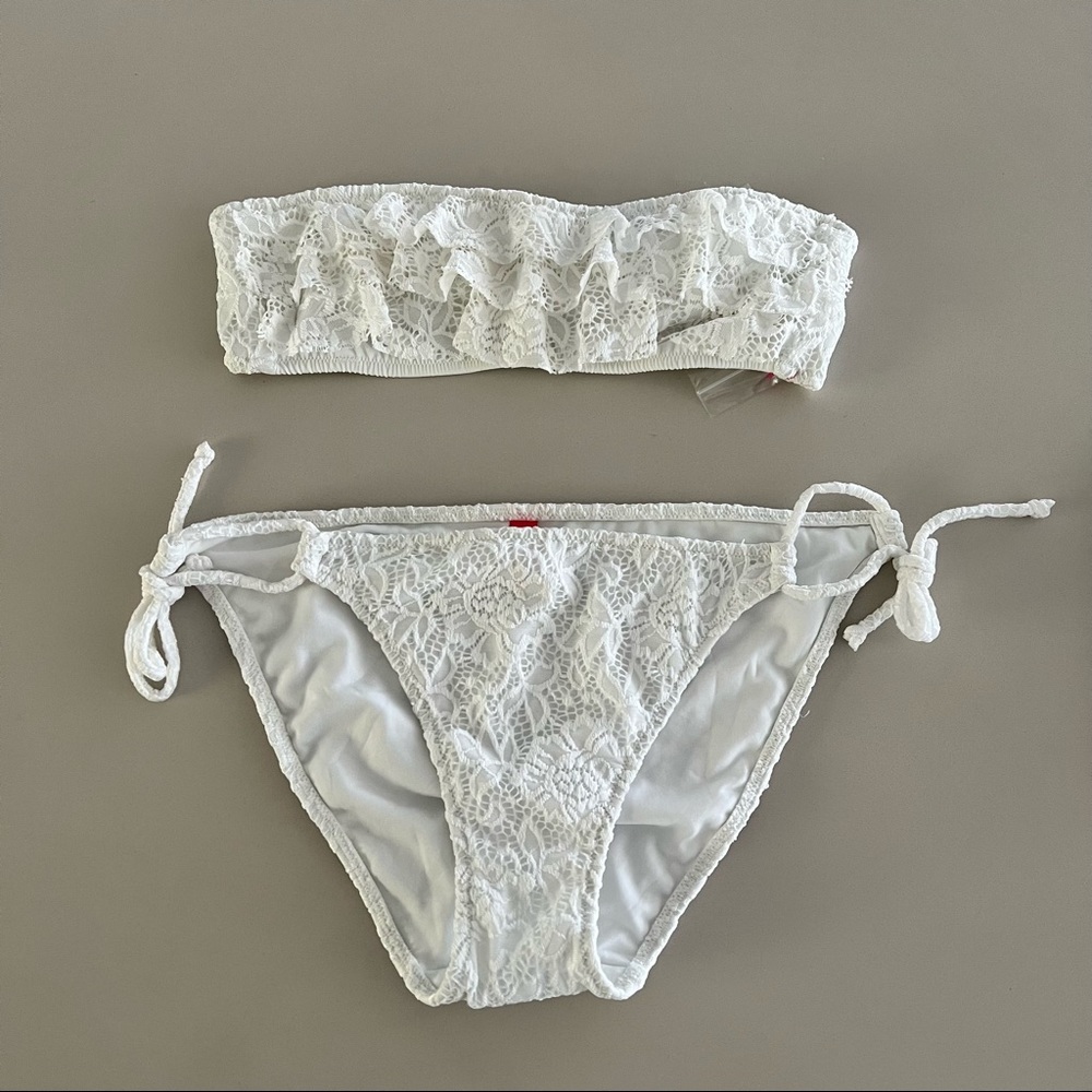 Victoria’s Secret Lace Tiered Bandeau Bikini Set Small
